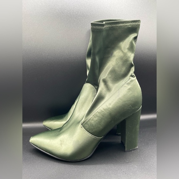 Charles Albert Shoes - Charles Albert Green Heeled Boots Suede Minimalist Design